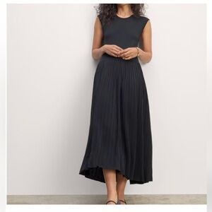 Everlane The Knit Pleated Dress - Large